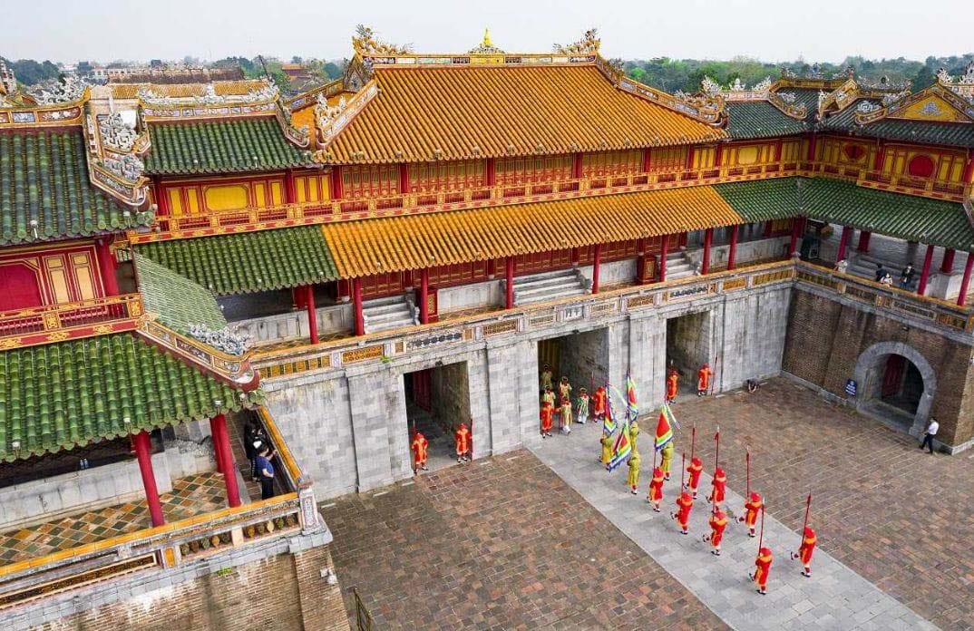 The Underground Cathedral, Exploring the Longest Dry Cave in Asia This Holiday