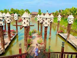 Sleeping in the Delta, Waking in the Sanctuary, The Ultimate New Year Itinerary